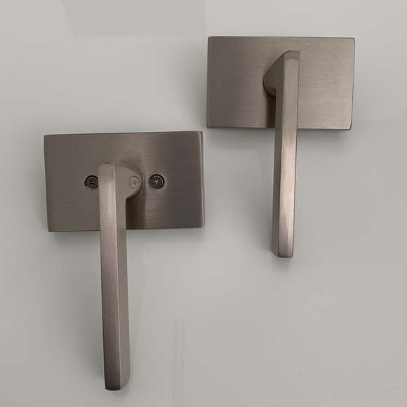 Trimless door handle - Picture 2 of 5